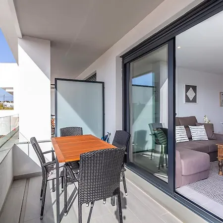 En Viento De Tramontana Apartment